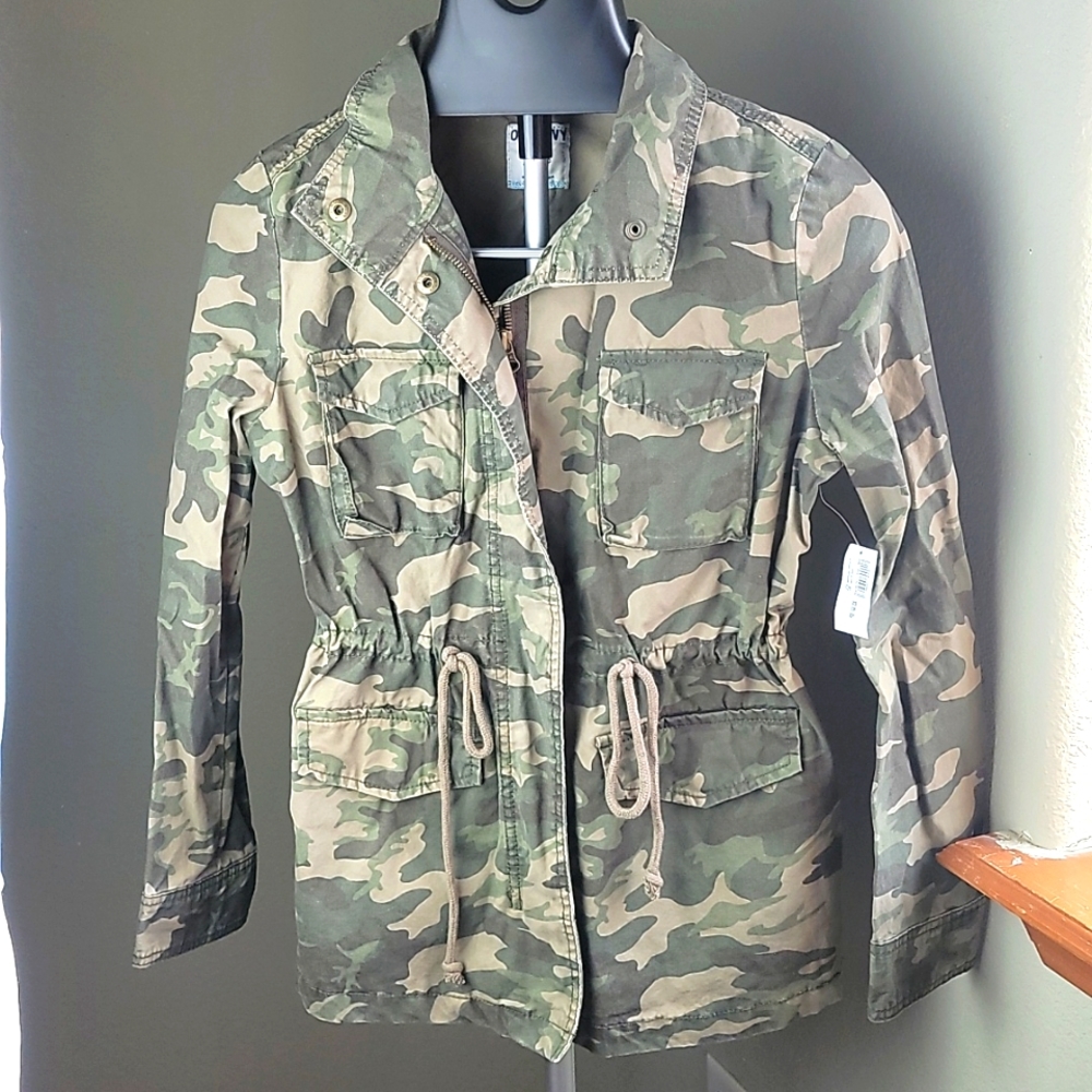 NEW Old Navy camo print jacket!